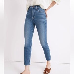 Madewell Perfect Vintage Crop Jean in Sanford Wash: Summerweight Edition